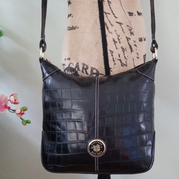 Dooney & Bourke Handbags - Dooney & Bourke Leather Crossbody/Shoulder Bag